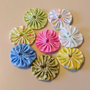 Set of 80 Yoyo Fabric Flowers